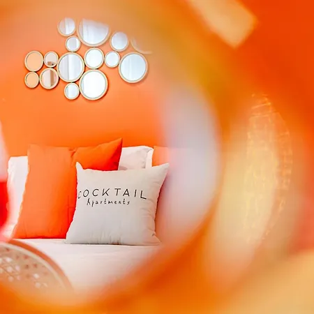 شقة Aperol Spritz