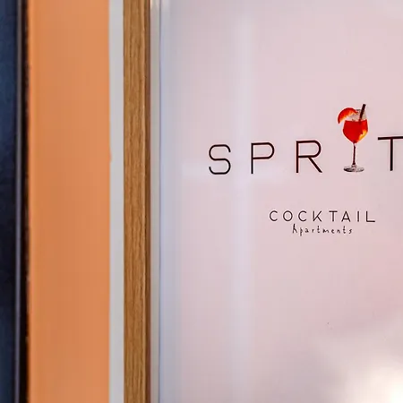 شقة Aperol Spritz *