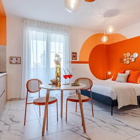 Apartment Aperol Spritz *